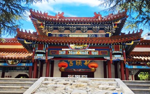Yuhuangding Hotel