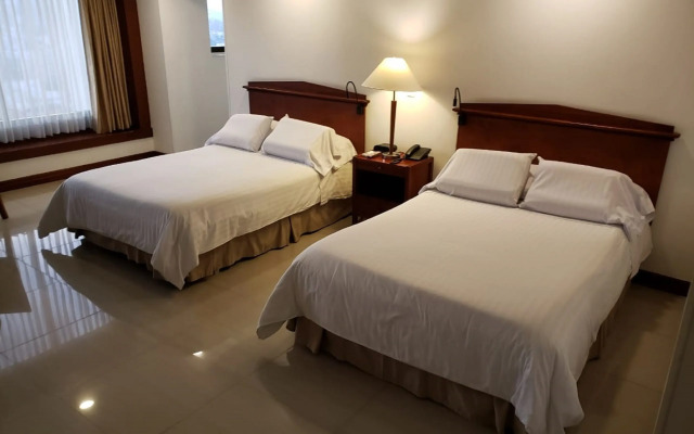Torre De Cali Plaza Hotel