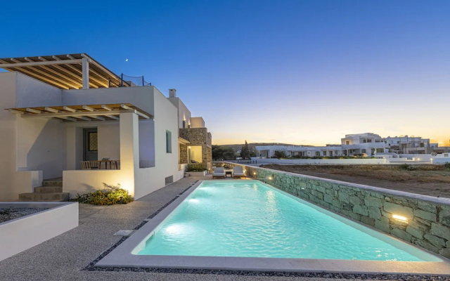 Manesis Suites
