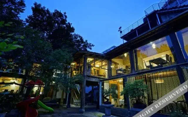 Taohuayuan Hostel