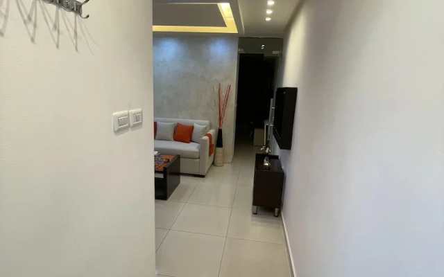 Al-burj Apart at 7th Circle 208