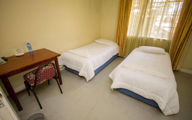 Benliza Guest House - Adults Only