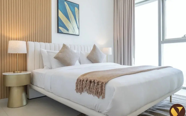 Vogue | Downtown with Direct Access to Dubai Mall