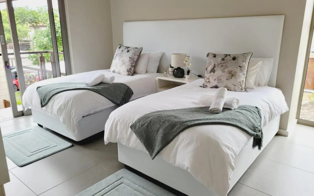 Cheerful 3-bedroom home in Zimbali Wedge Estate
