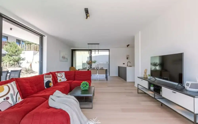 Beautiful Ultramodern Apartment in Oostduinkerke