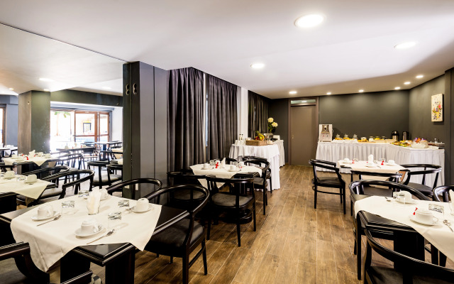 Elina Hotel Apartments