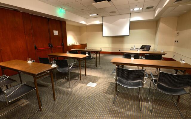 Holiday Inn Express Santiago Las Condes by IHG