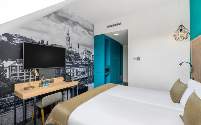 T62 Hotel