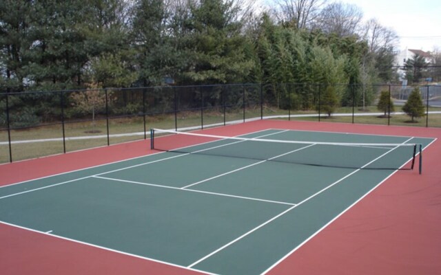 Global Luxury Suites at Raritan