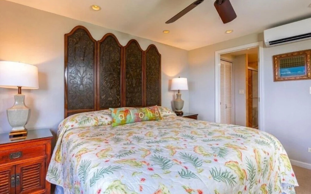 Royal Mauian, #114 2 Bedroom Condo by RedAwning
