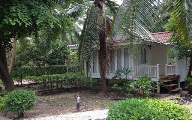 Young Coconut Garden Home Resort