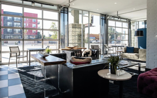 Stay Alfred at Dylan