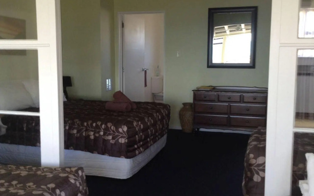Seaview Motel