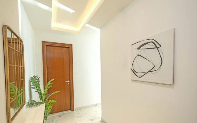 LUX The Elegant Residence Amna Tower