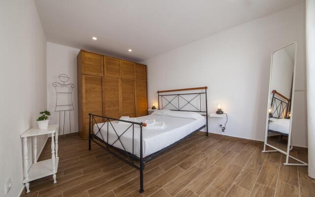 A37 - Casa Alferes in Downtown Lagos