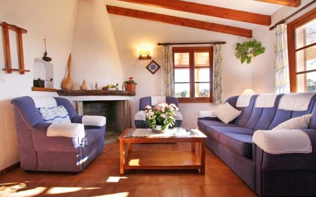 Villa - 2 Bedrooms with Pool and WiFi - 103214