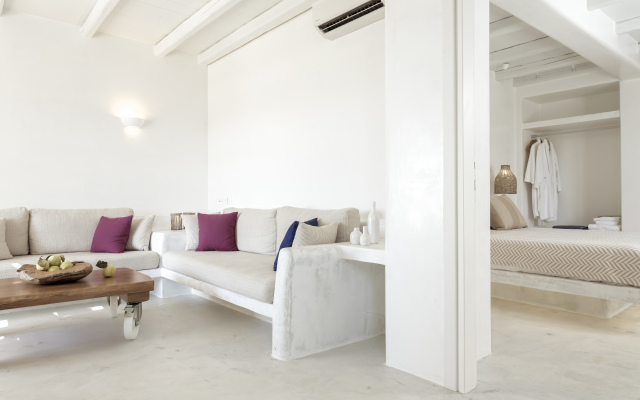 Naxian Collection