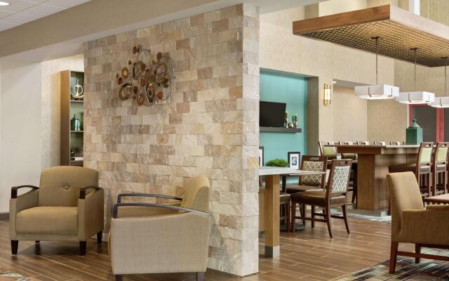 Hampton Inn & Suites Minooka