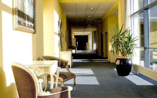Montra Skaga Hotel