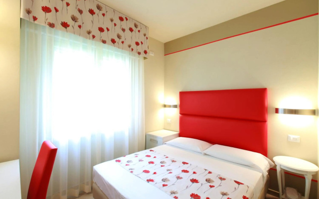 Hotel Souvenir - Image 6
