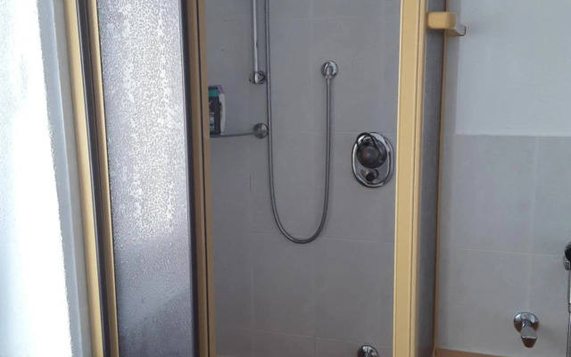 Orange Sun Apartment