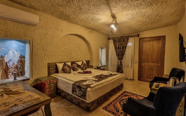 CaveAdocia Stone&Cave House
