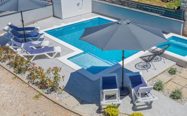 Beautiful Home in Vodnjan With Wifi and 2 Bedrooms