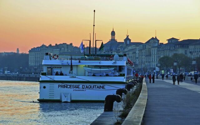Apartment in Historic Town Villa in the Town of Arcachon