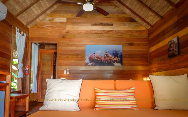 Ten Moons Lipe Resort – Guest Rooms – Satun