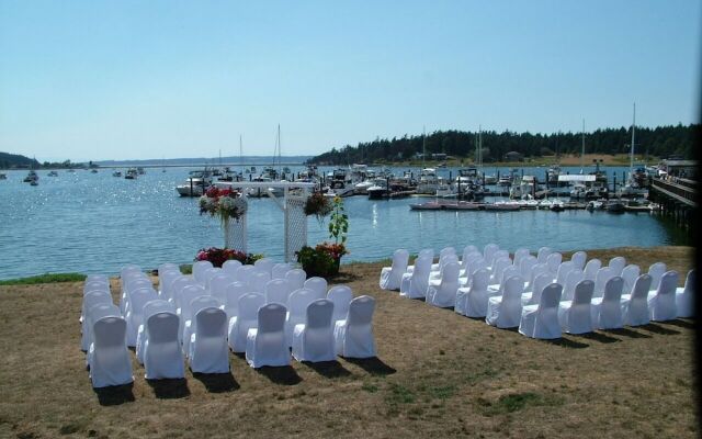 Lopez Islander Resort