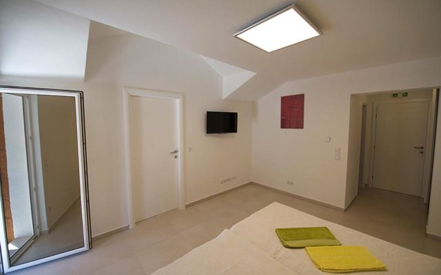 Apartments Petrovac