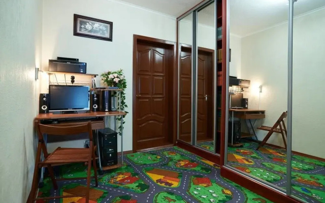 Boryspil Airport Sleep&Fly GuestHouse
