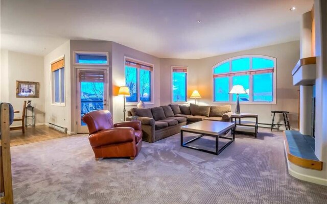 Storm Meadows Spa Grenoble III