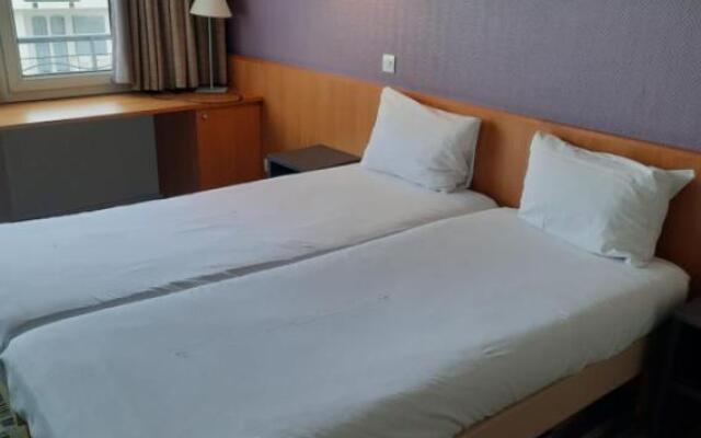 Studio With Balcony In Issy Les Moulineaux