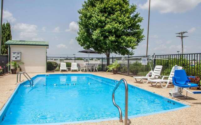 Quality Inn Florence Muscle Shoals
