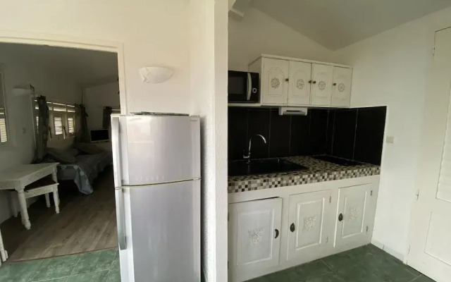 Anoli Lodges Village