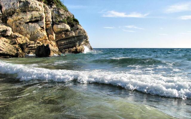 Cabo Menor Salou Arysal