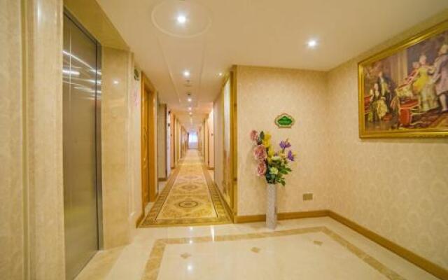 Vienna 3 Best Hotel Luoding Chuangyue Building