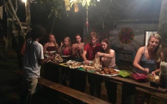 Unawatuna Hideaway Hostel