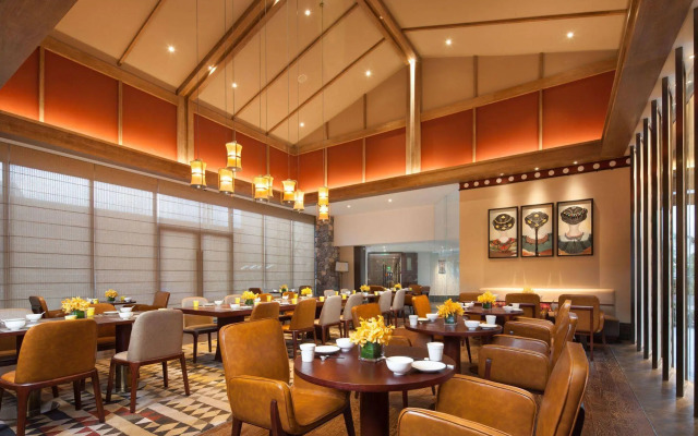 Hilton Garden Inn Shangri-La