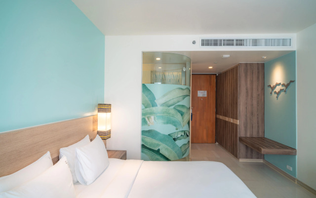 Holiday Inn Express Phuket Patong Beach Central by IHG