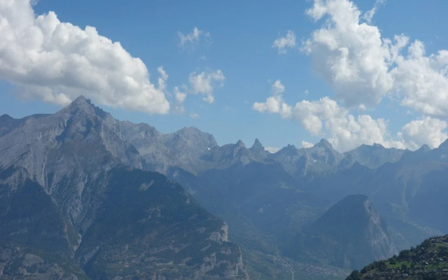 Apartment in Veysonnaz With Stunning Views