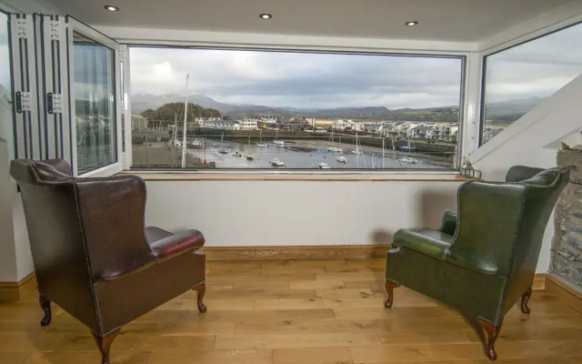 The Captain's Penthouse
