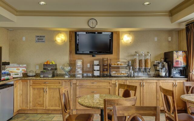 Best Western Peace Arch Inn