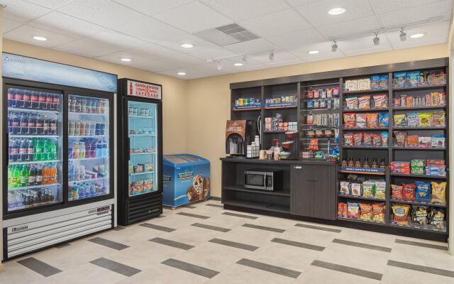 Candlewood Suites Charlotte - Arrowood by IHG