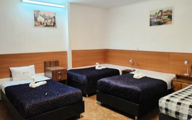 Zarate's Hostel