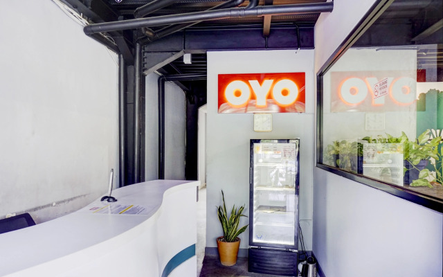 OYO 1805 Fatmawati Mansion Syariah