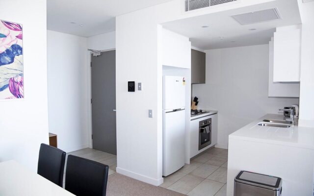 Meriton Suites Southport, Gold Coast