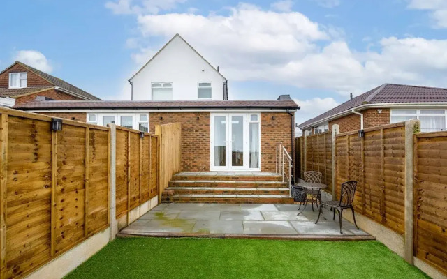Host Stay Downland Studio
