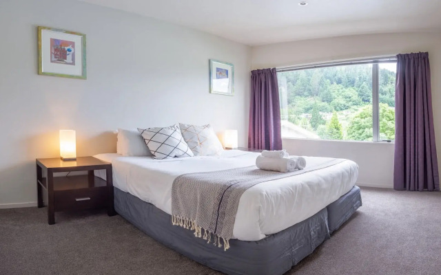 Qubehouse Holiday Homes